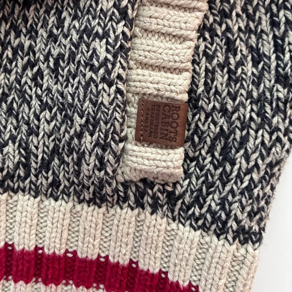 🇨🇦 Roots Cabin 18-24M sweater, button front, elbow patches - Picture 5 of 8